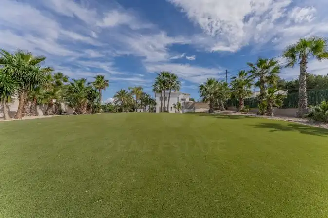Casa o chalet en venta en Petrer con Calefacción, Terraza y Piscina