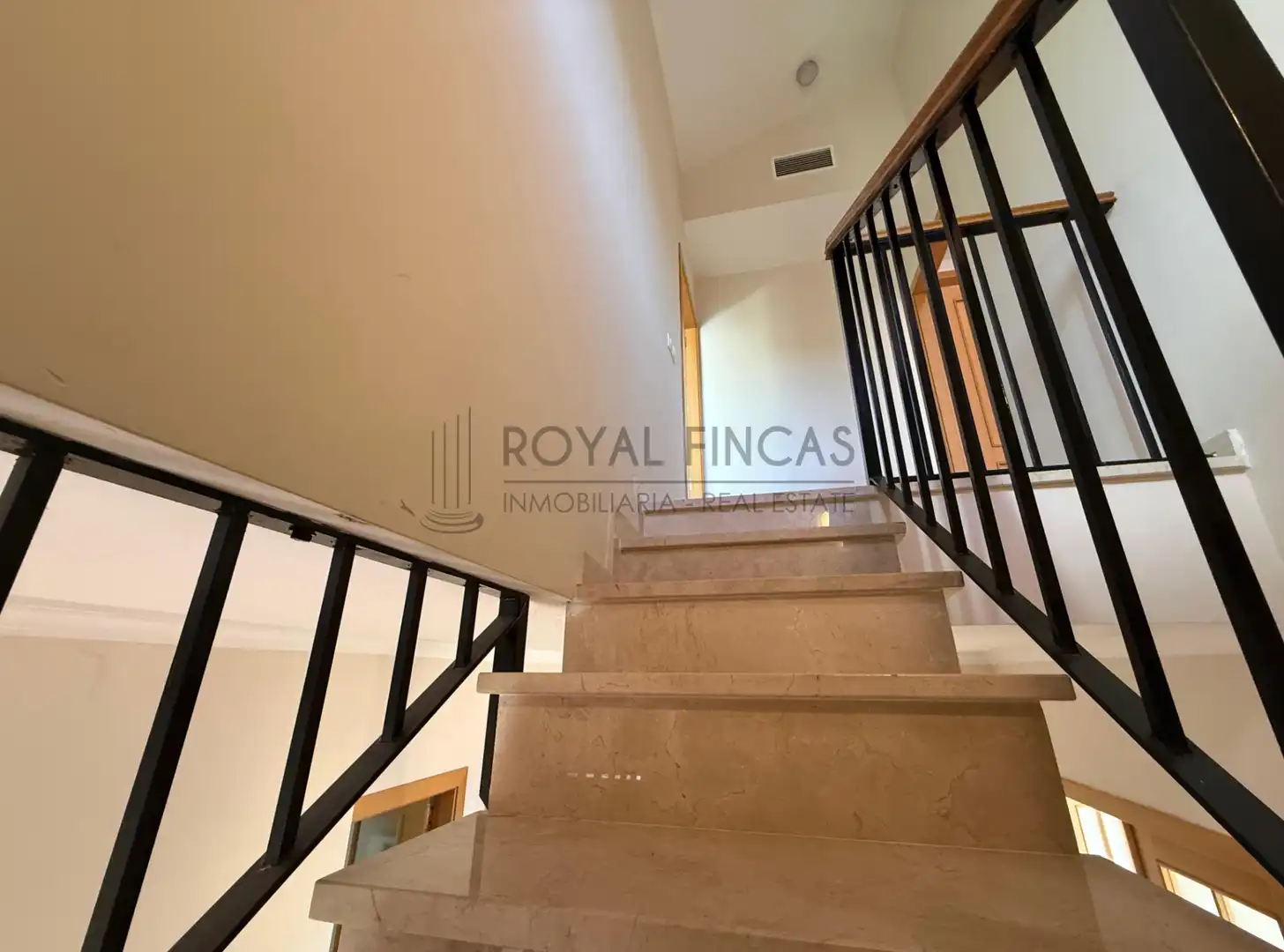 Attic for sale in Fuengirola  with Air Conditioner, Heating and Terrace