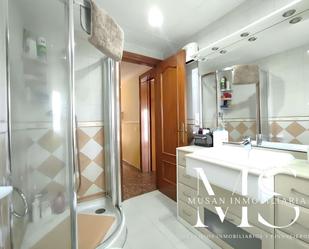 Bathroom of Duplex for sale in Viator  with Air Conditioner, Terrace and Balcony