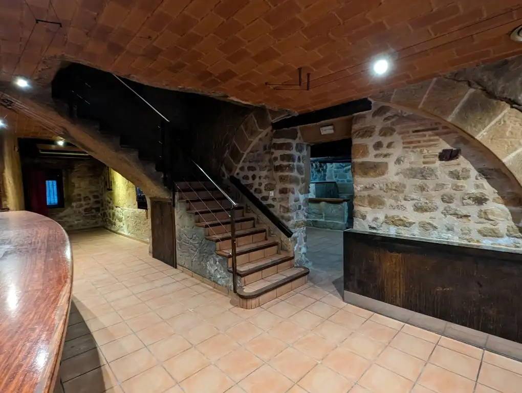 Houses for sale in Cretas  with Terrace, Storage room and Balcony