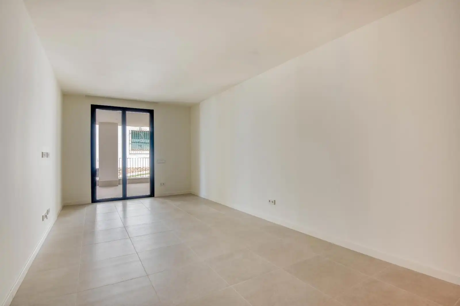 Appartamento con terrazza in vendita a Nucli Antic, imagen 7