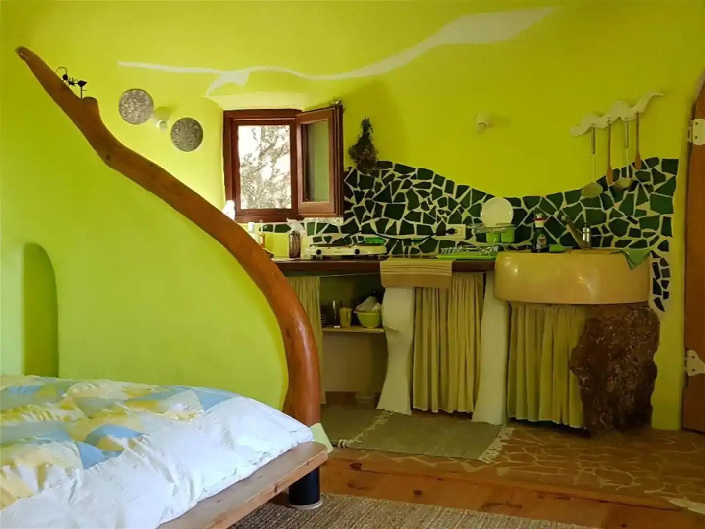 Küche von Country house zur Miete in Sierra Engarcerán mit Privatgarten