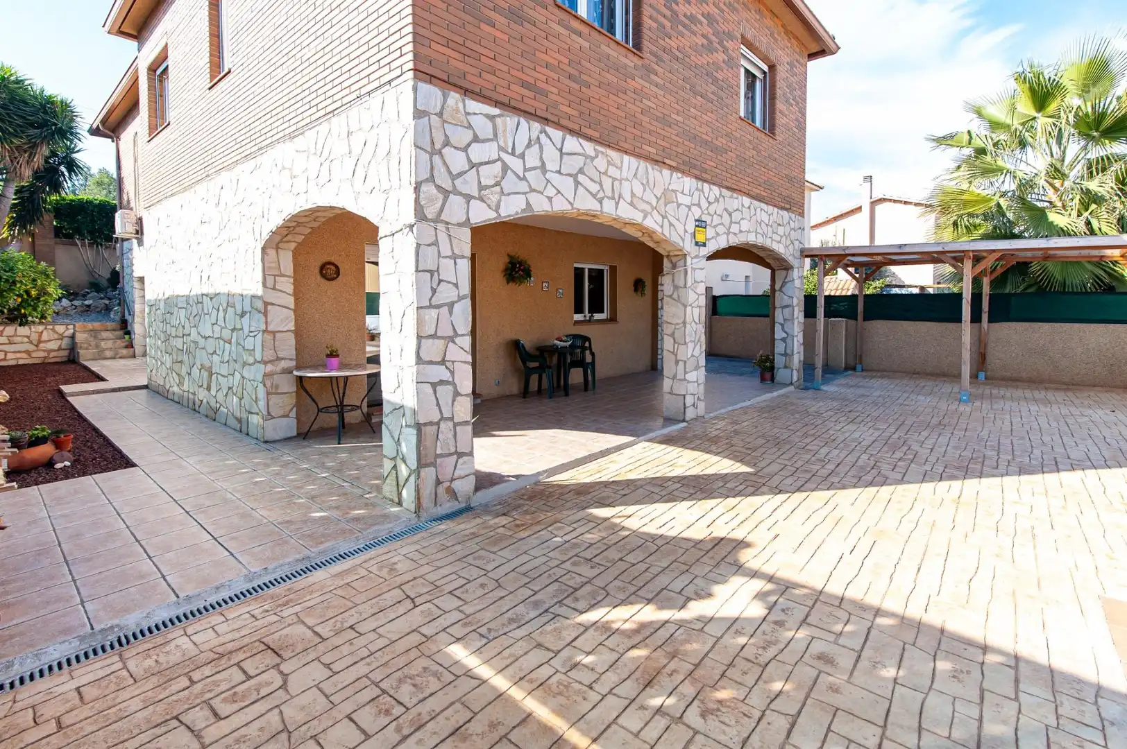 Casa con piscina en venta en Carrer COMTES DE BARCELONA, imagen 4