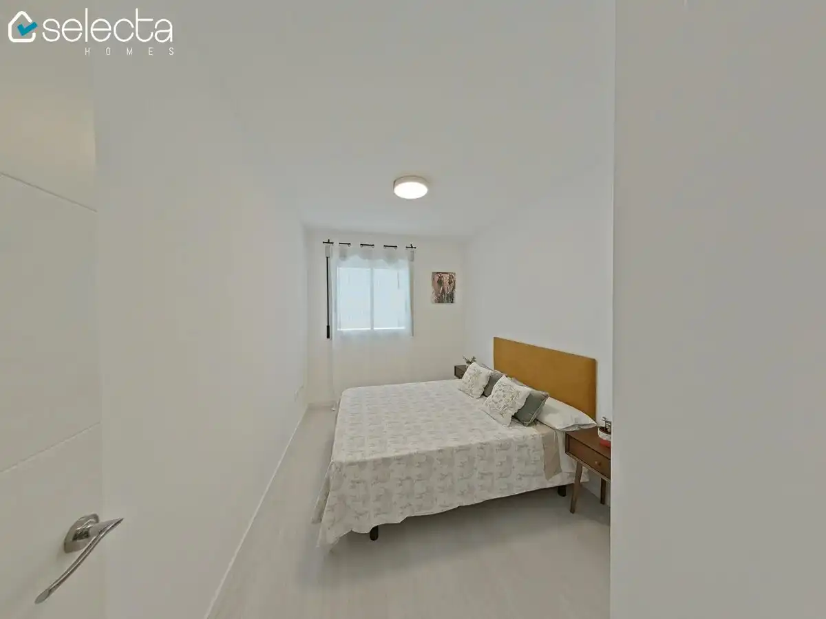 Dormitori de Apartament en venda en Dénia amb Terrassa, Traster i Piscina