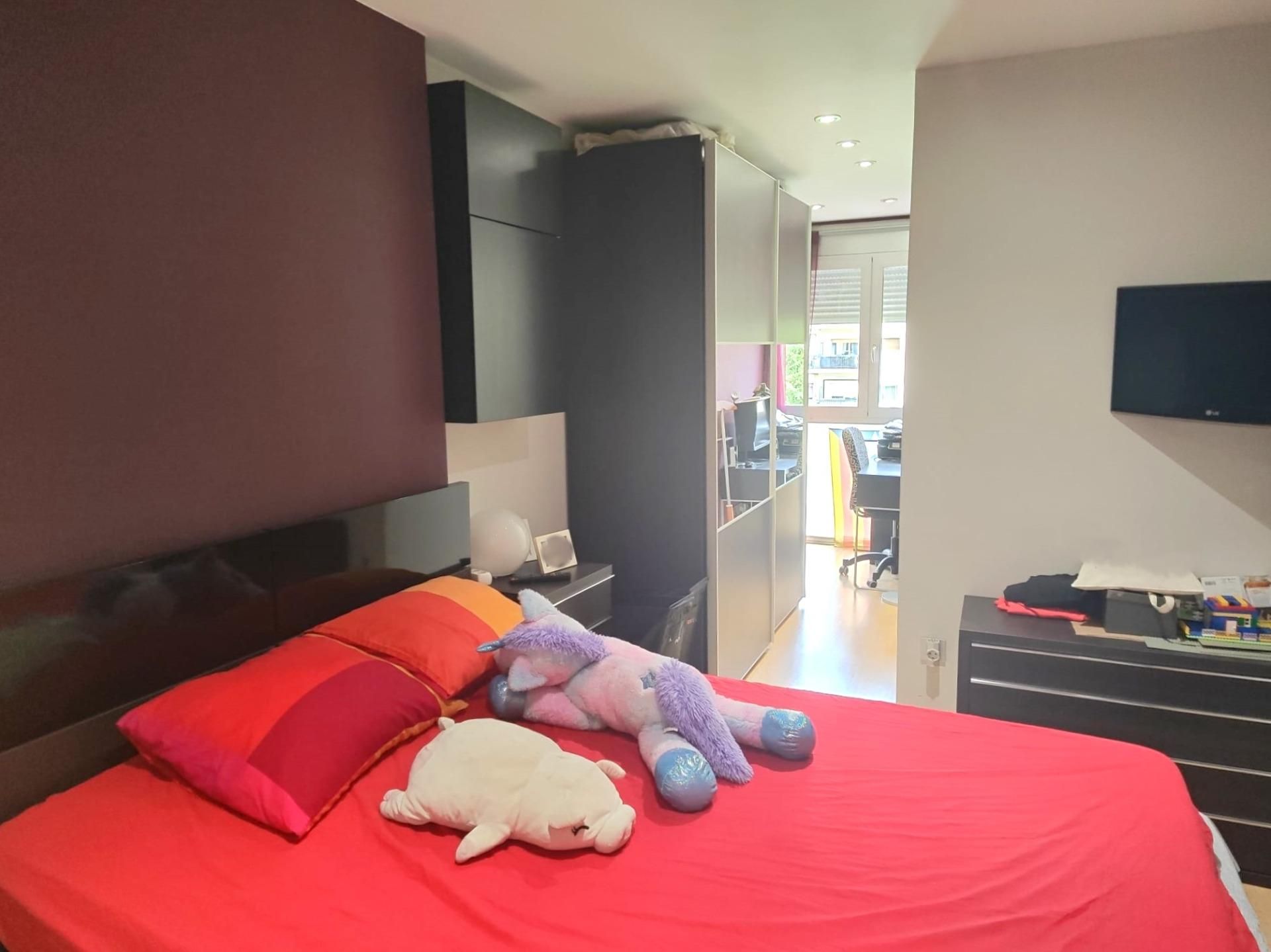 Bedroom of Flat for sale in  Barcelona Capital  with Air Conditioner and Parquet flooring
