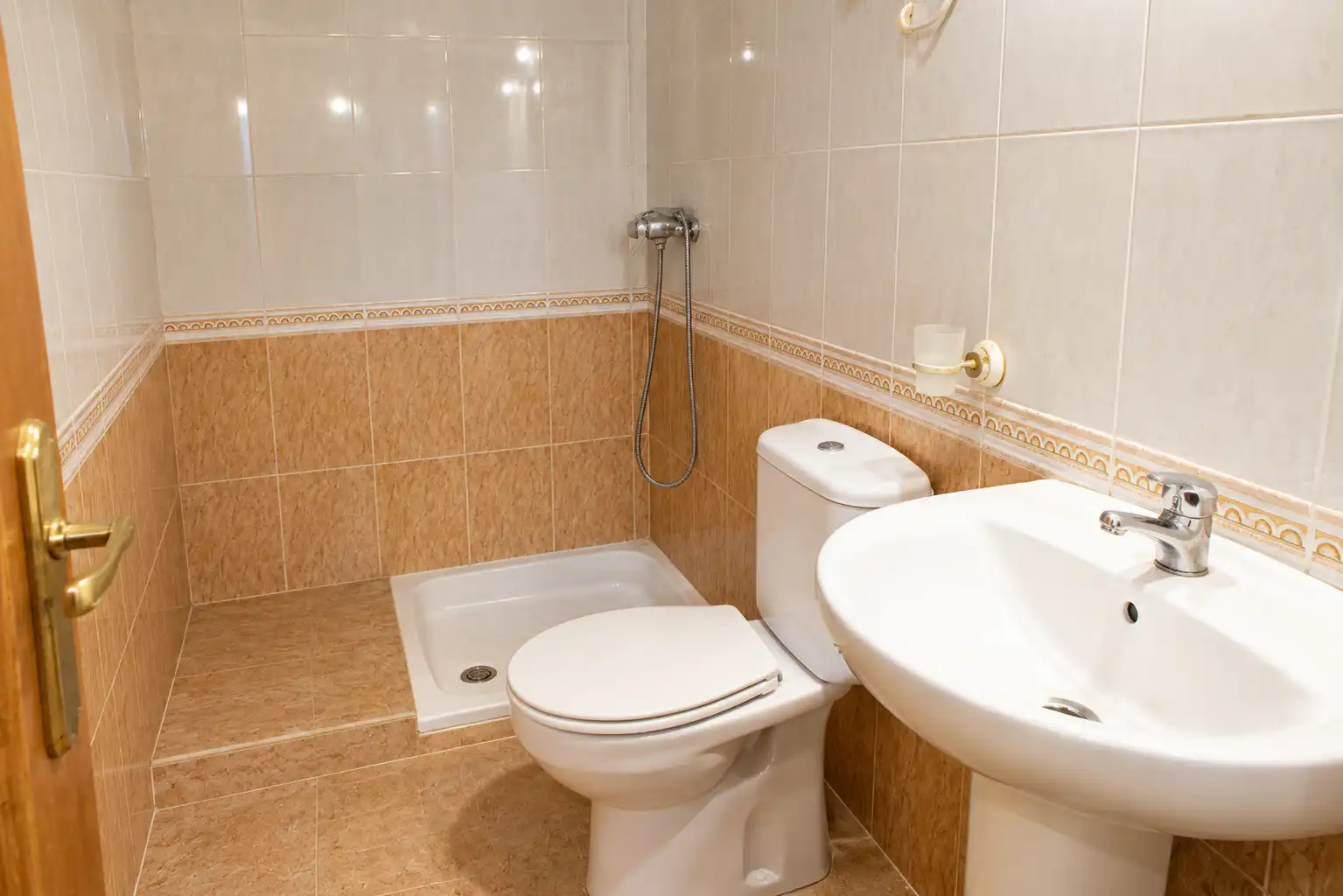 Casa con balcón en venta en Calle Orgaz 15, imagen 9