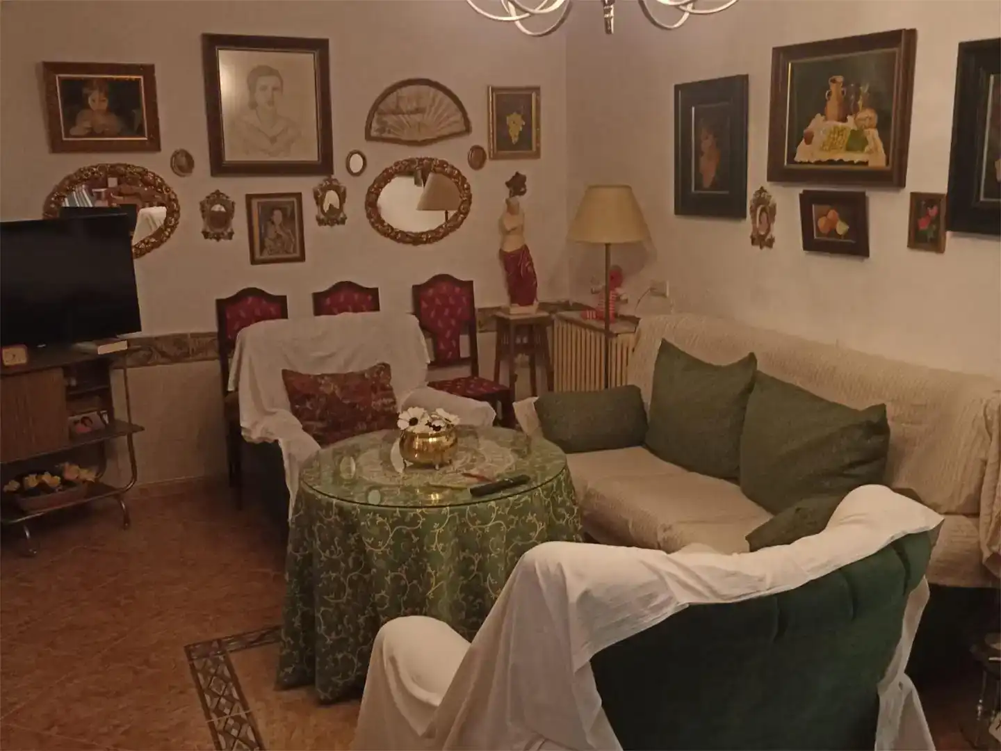 Sala de estar de Planta baja en venta en Carrión de Calatrava con Trastero y Amueblado