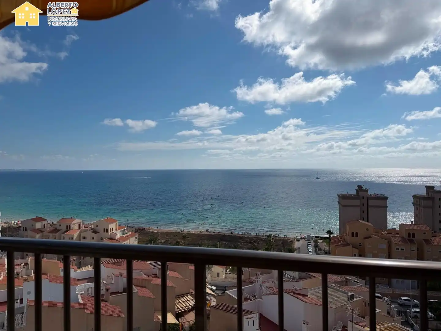 Vista exterior de Dúplex de alquiler en Elche / Elx con Terraza, Amueblado y Balcón