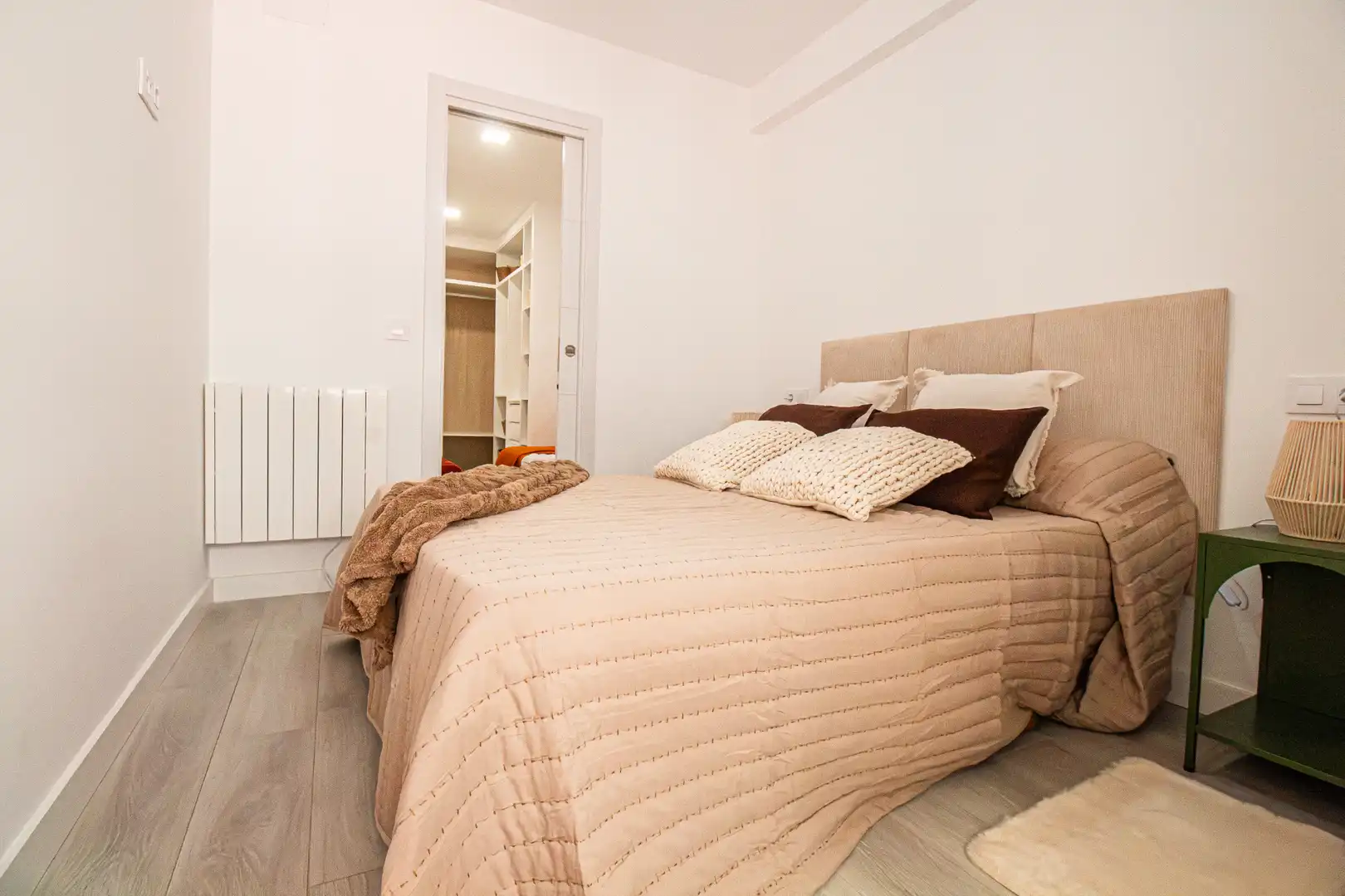 Dormitori de Pis en venda en Madrid amb Aire condicionat, Calefacció i Terrassa