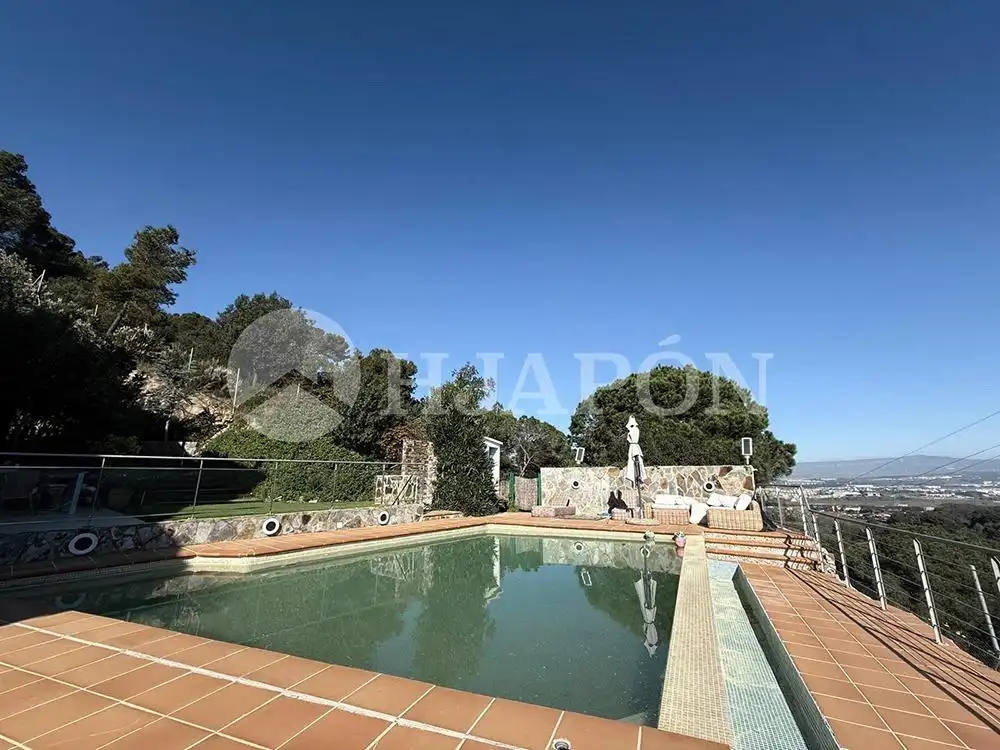 Piscina de Casa adosada en venda en Vallromanes amb Aire condicionat, Calefacció i Piscina