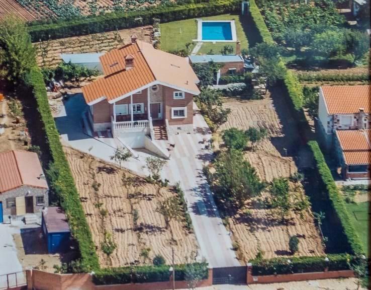 Exterior view of House or chalet for sale in Tudela de Duero  with Air Conditioner, Heating and Private garden