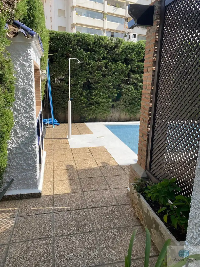 Chalet con piscina en venta en Castillo Sohail - Myramar, imagen 24