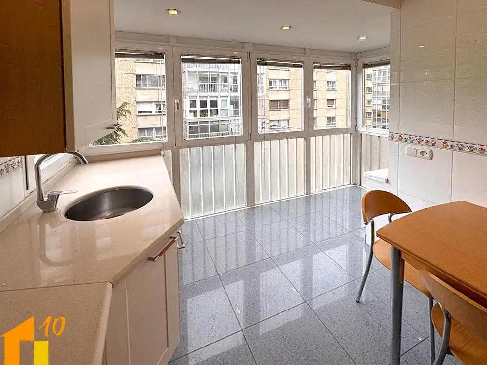 Piso en venta en Avenida Avenida Arlanzón, Villa Pilar