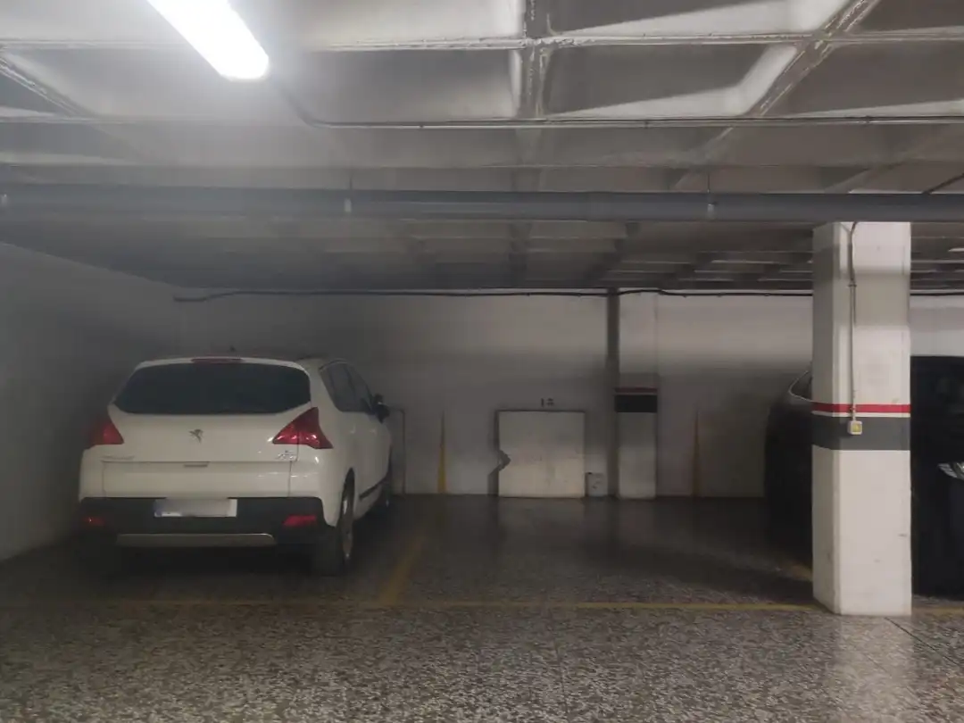 Aparcament de Garatge de lloguer en Norte