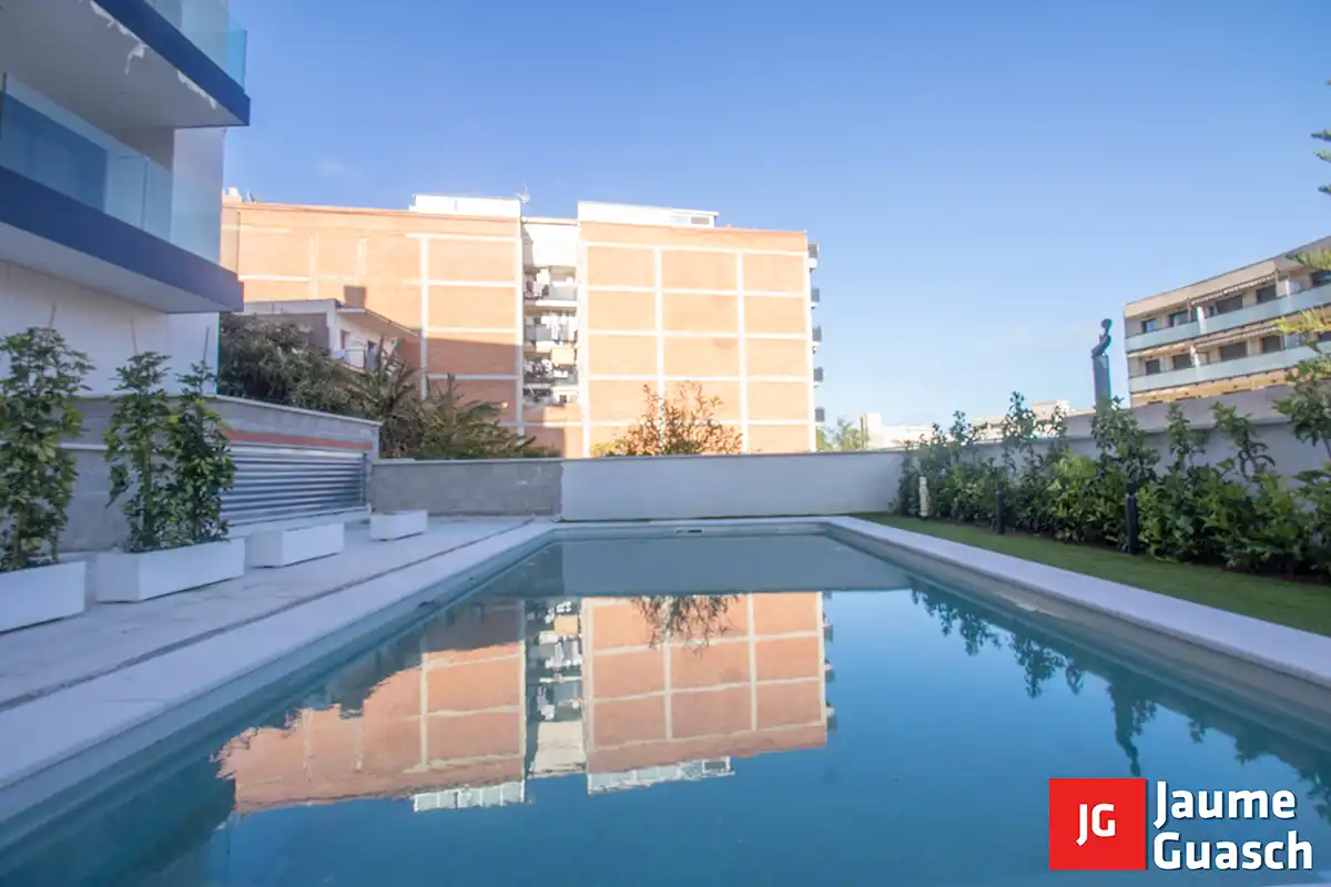 Swimming pool of Attic for sale in Torredembarra  with Heating, Parquet flooring and Terrace