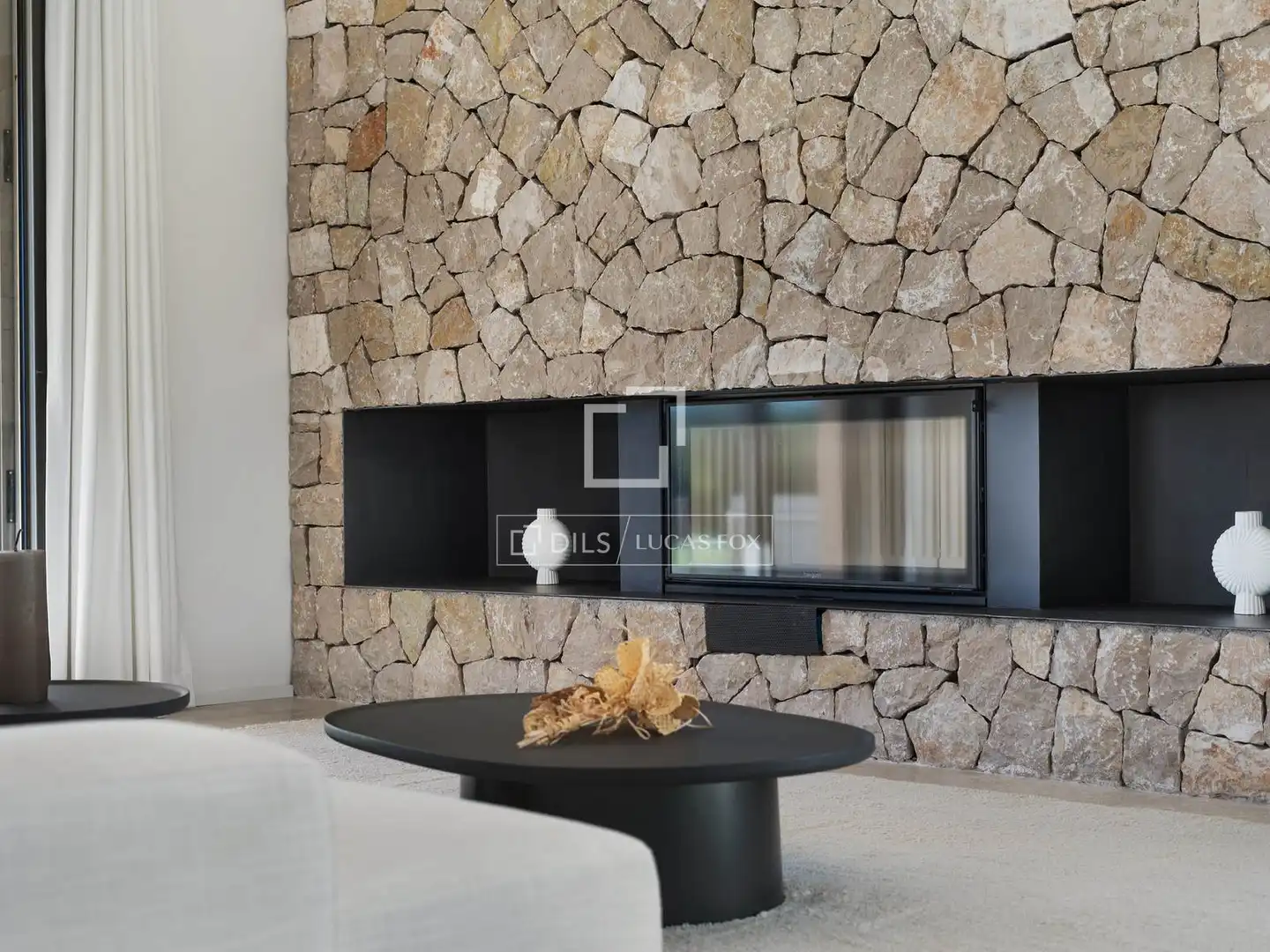 Sala de estar de Finca rústica en venta en Capdepera con Aire acondicionado, Calefacción y Jardín privado