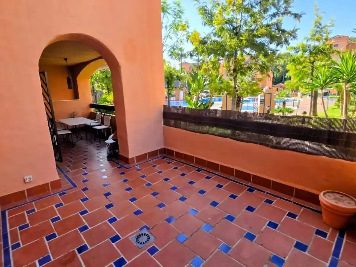 Apartament amb piscina en venda a Estepona Pueblo