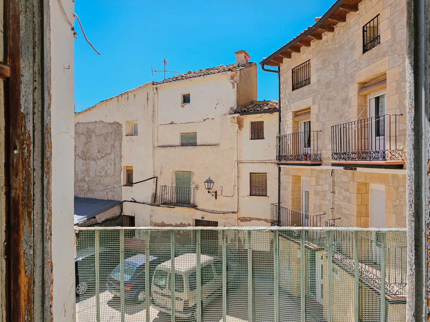 Vista exterior de Casa o xalet en venda en Brea de Aragón amb Balcó