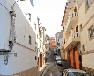 Vista exterior de Casa o xalet en venda en Guía de Isora amb Terrassa i Balcó