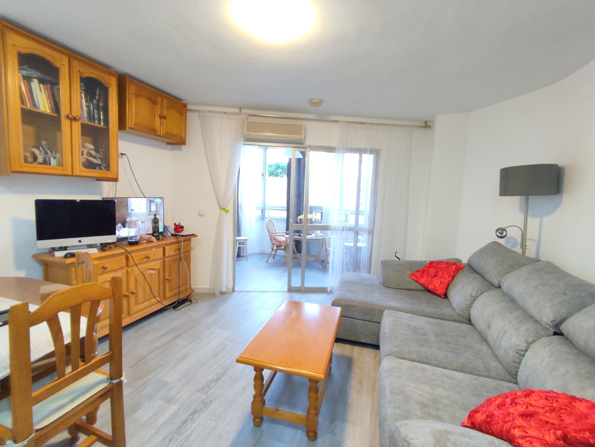 Dormitori de Pis en venda en Torremolinos amb Aire condicionat, Terrassa i Forn