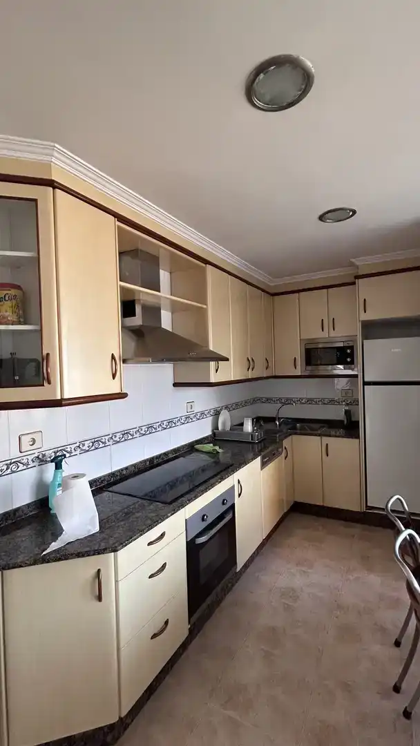 Küche von Wohnung zur Miete in Pontevedra Capital  mit Balkon