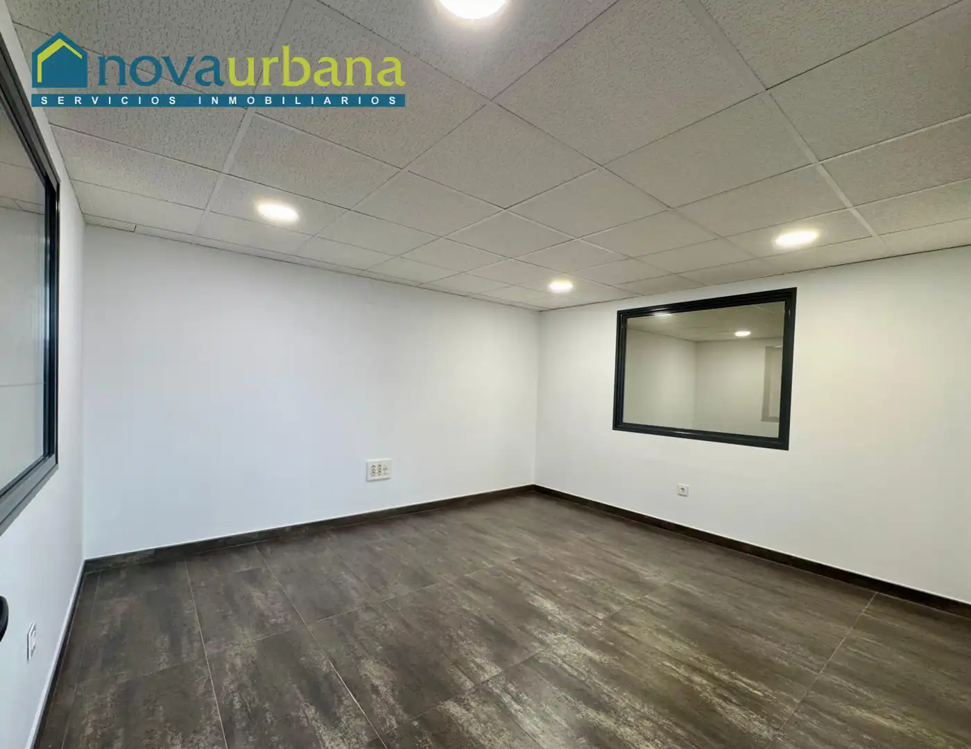 Office for rent in Xirivella  with Air Conditioner and Heating