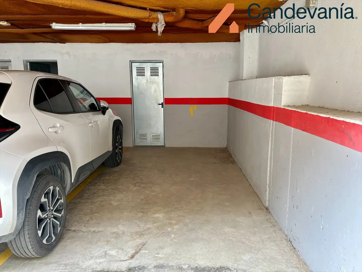 Parking de Piso en venta en San Mateo de Gállego con Calefacción y Trastero