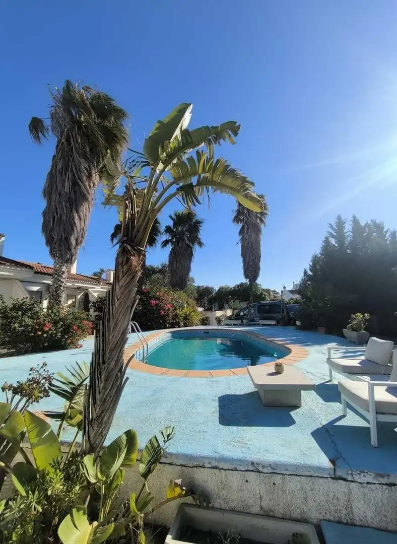 Schwimmbecken von Residential zum Verkauf in Deltebre