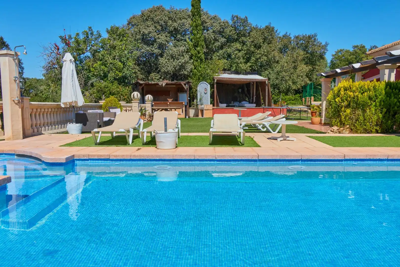 Piscina de Finca rústica en venta en Llucmajor con Aire acondicionado, Jardín privado y Terraza