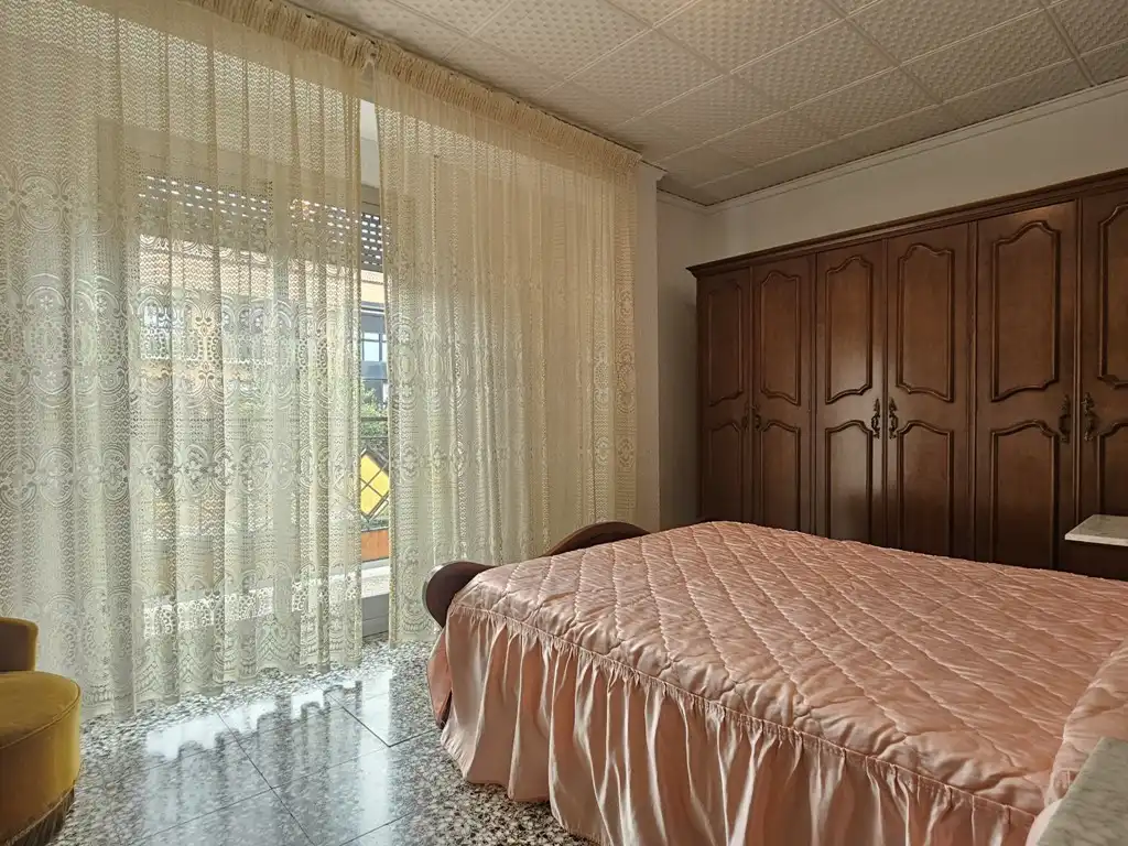 Habitación de Piso en venta en L'Eliana con Balcón y Internet