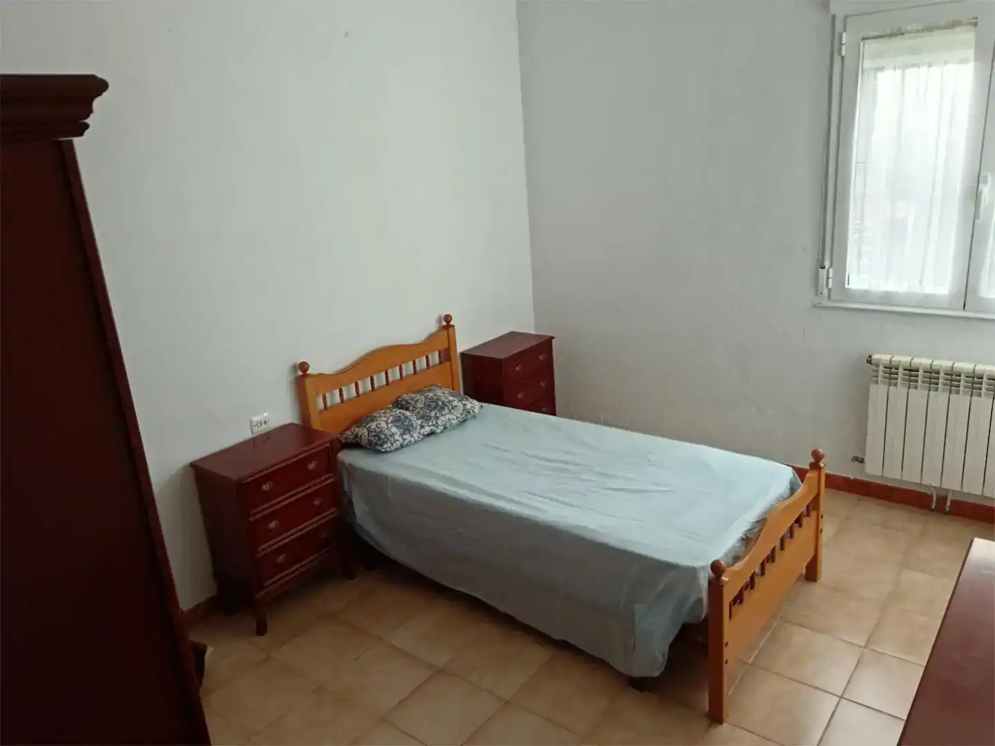 Schlafzimmer von Wohnung zur Miete in Carballeda de Avia mit Privatgarten, Abstellraum und Schwimmbad