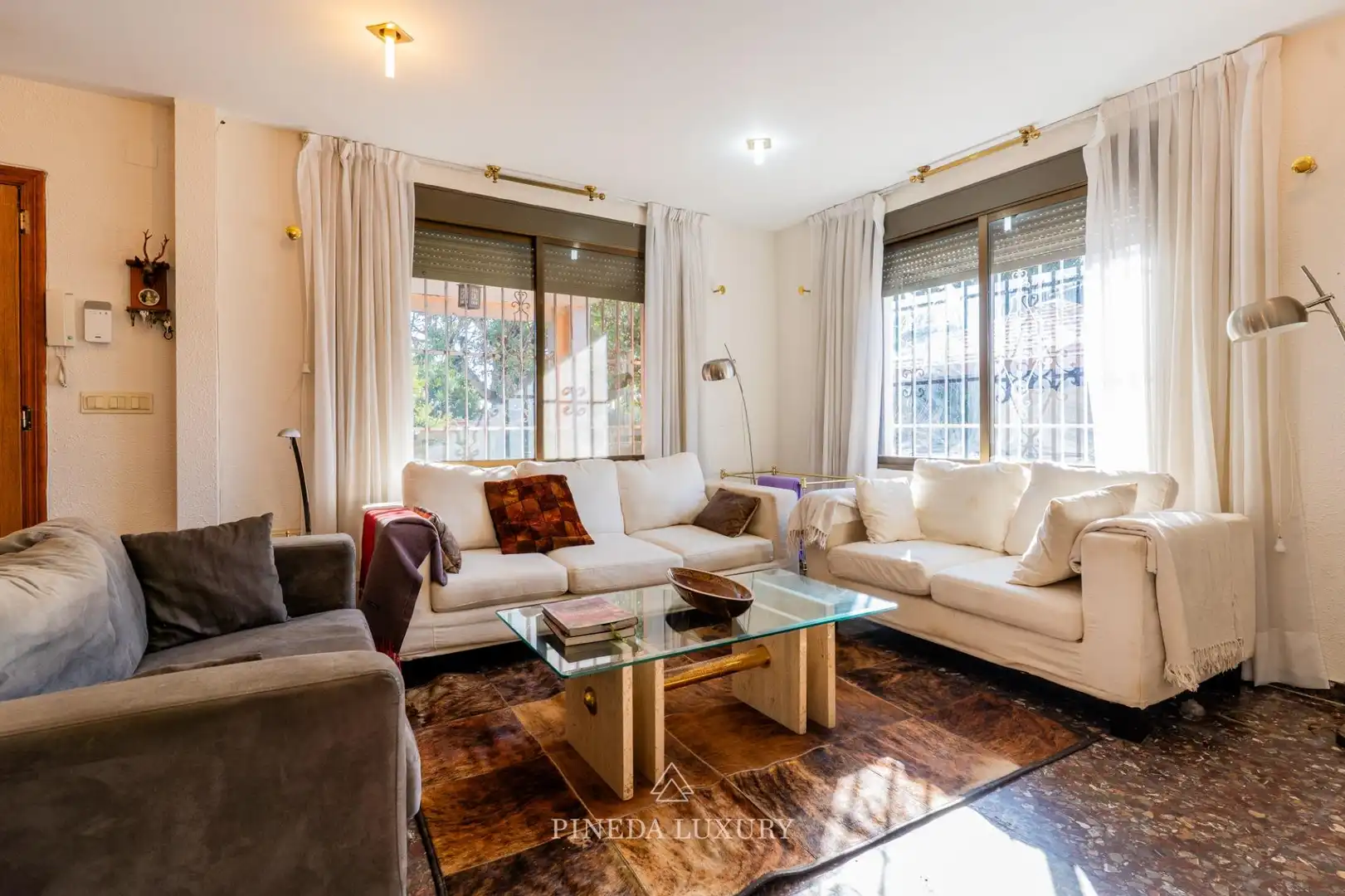 Living room of Houses for sale in L'Eliana