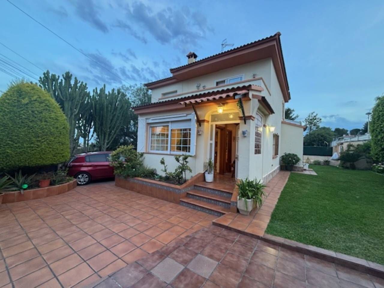 Exterior view of House or chalet for sale in Cunit  with Heating, Private garden and Terrace