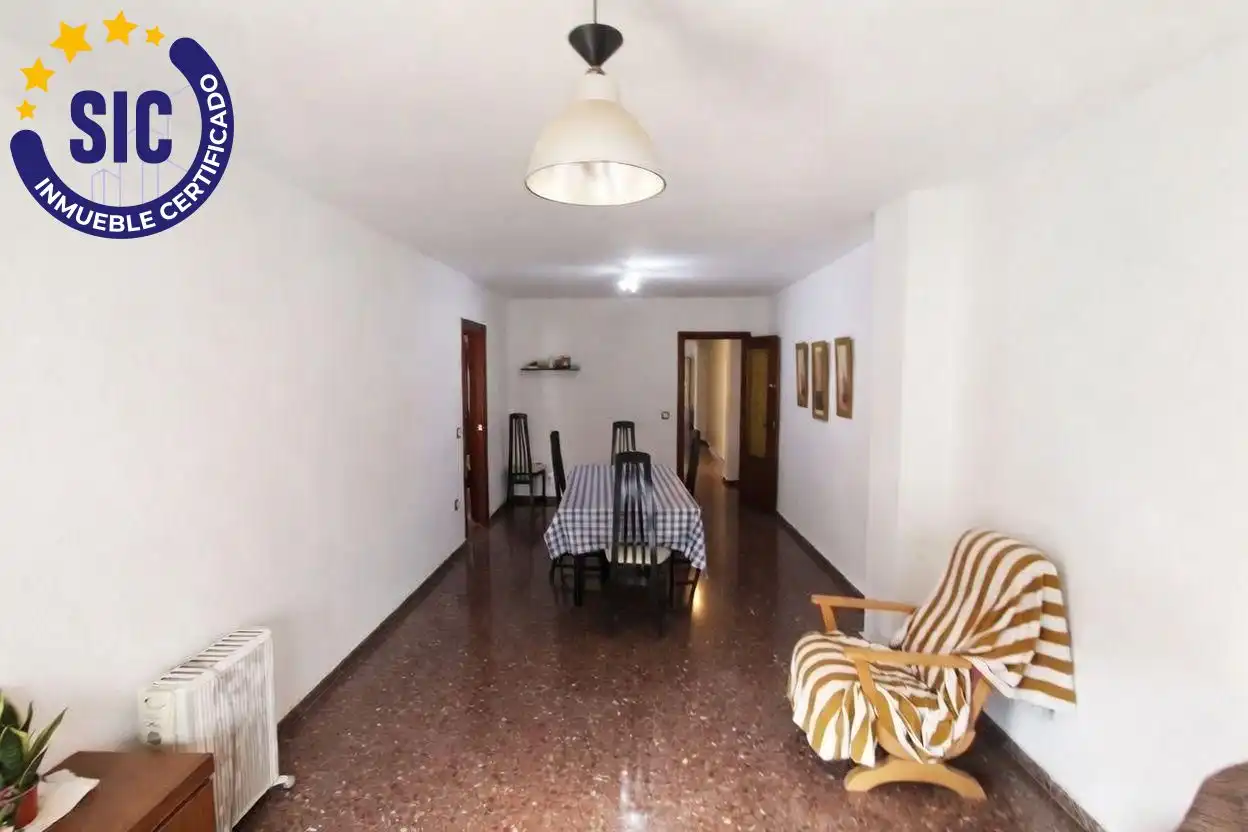 Comedor de Piso en venta en Paterna con Terraza y Balcón