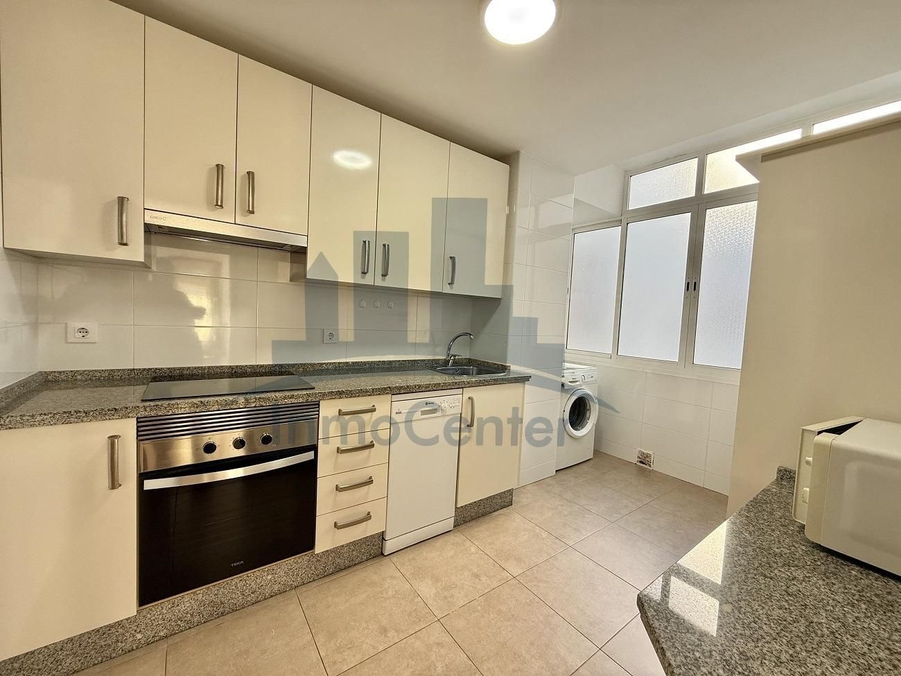 Cocina de Piso de alquiler en Badajoz Capital con Aire acondicionado y Terraza