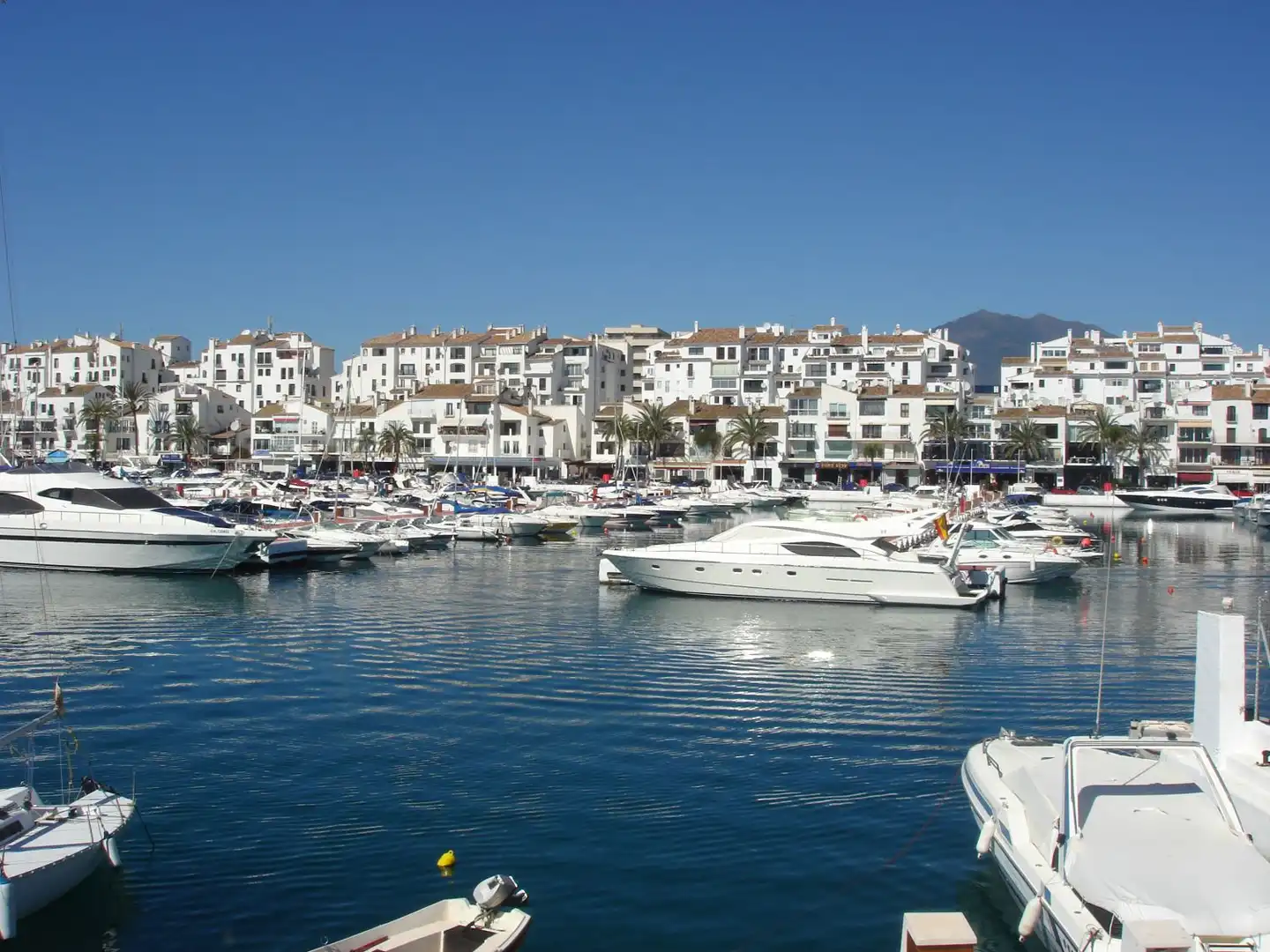 Apartamento con piscina en venta en Río Real - Los Monteros, imagen 28