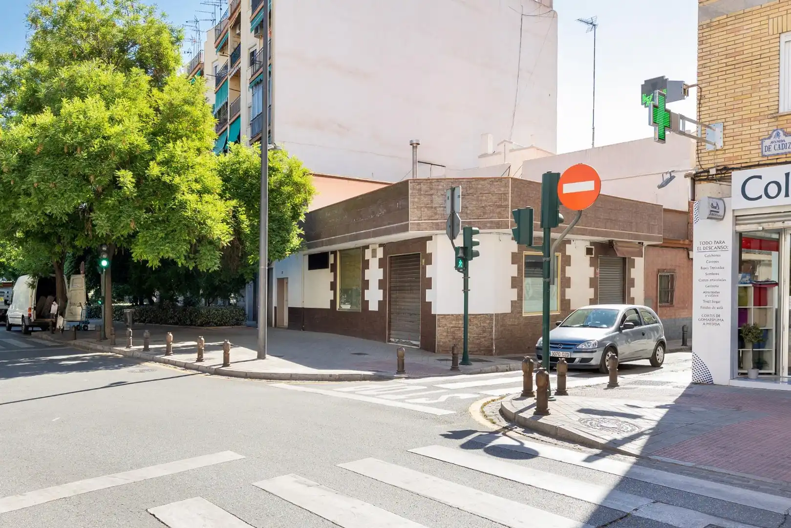 Exterior view of Buildings for sale in Granada