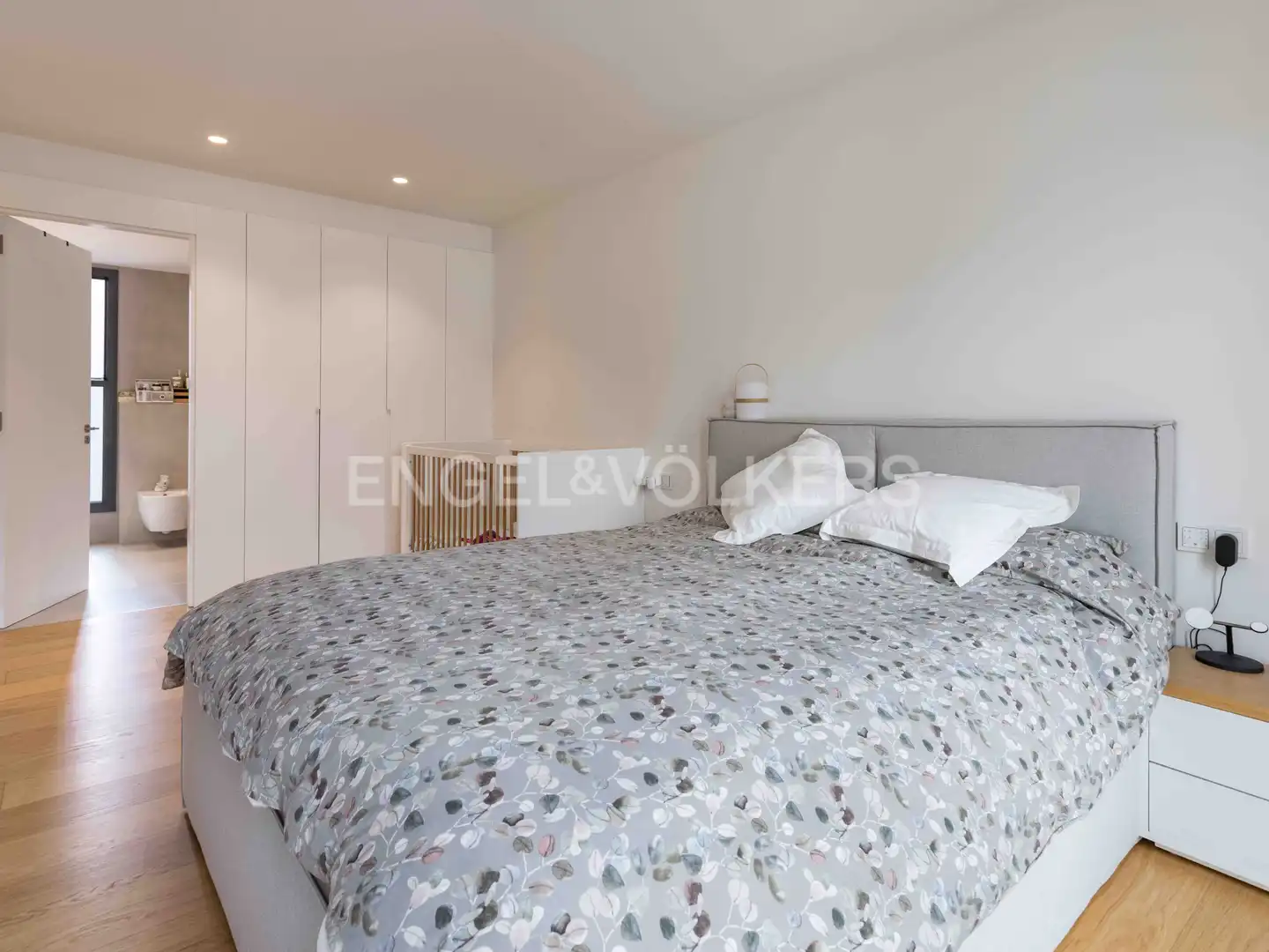 Bedroom of Attic for rent in Barcelona  with Air Conditioner, Heating and Parquet flooring