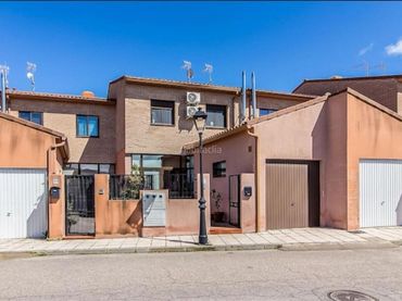 Casa en venda a Calle San Alonso de Orozco 29