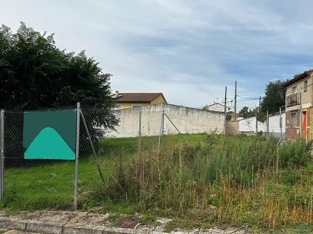 Terreny residencial en venda a Calle Antonio Buero Vallejo