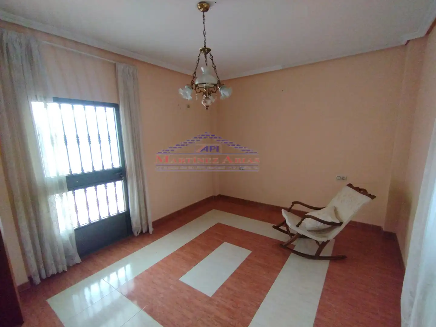 Living room of Houses for sale in Fuerte del Rey  with Private garden, Terrace and Balcony