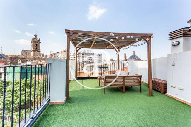 Piso en Alquiler en Carrer d'En Colom en El Mercat