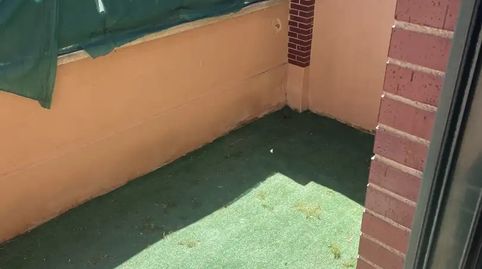 Foto 5 de Apartamento en venta en Calle Madre María Jesús, 18, Fuensaldaña, Valladolid