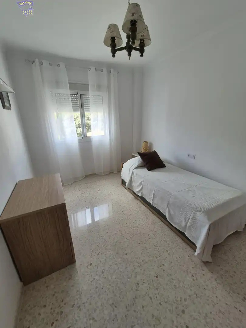 Bedroom of Flat for rent in Arcos de la Frontera