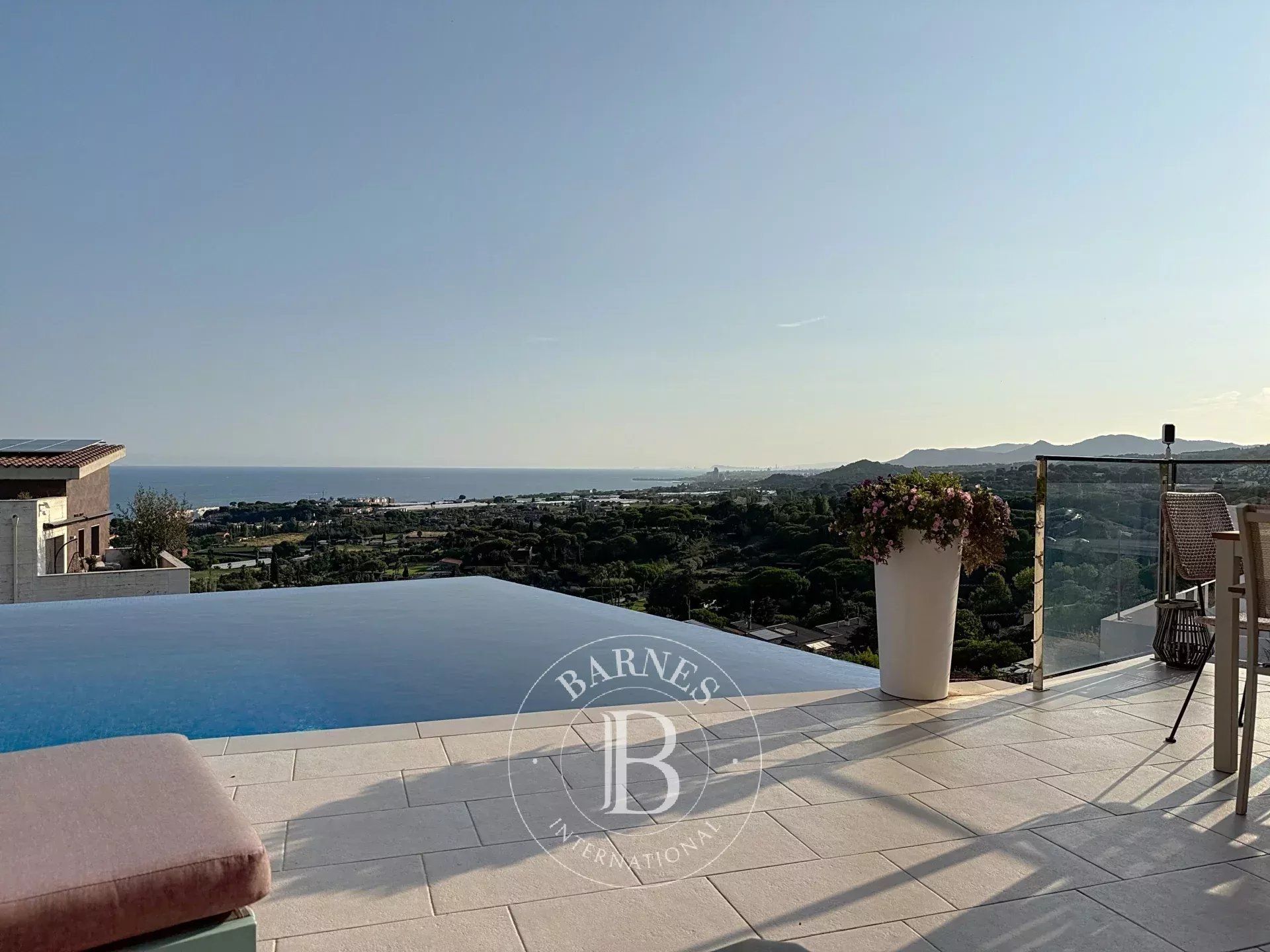 Exterior view of House or chalet for sale in Sant Vicenç de Montalt  with Air Conditioner, Heating and Private garden