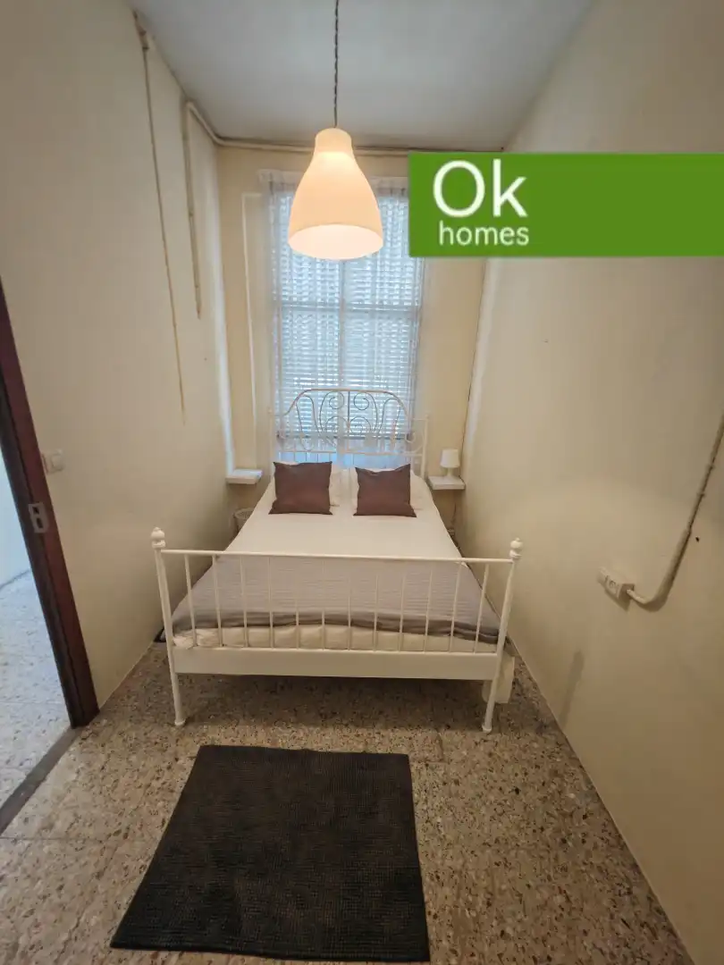 Schlafzimmer von Einfamilien-Reihenhaus zum Verkauf in Melide mit Klimaanlage, Heizung und Abstellraum
