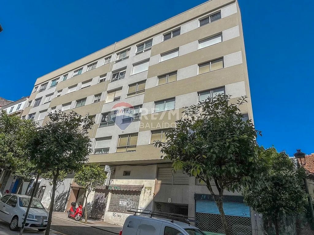 Vista exterior de Pis en venda en Vigo  amb Calefacció, Parquet i Traster