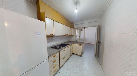 Foto 3 de Piso en venta en Crevillent, Alicante