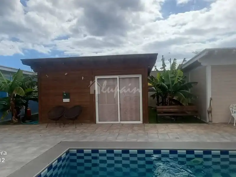 Piscina de Casa o xalet en venda en Arona