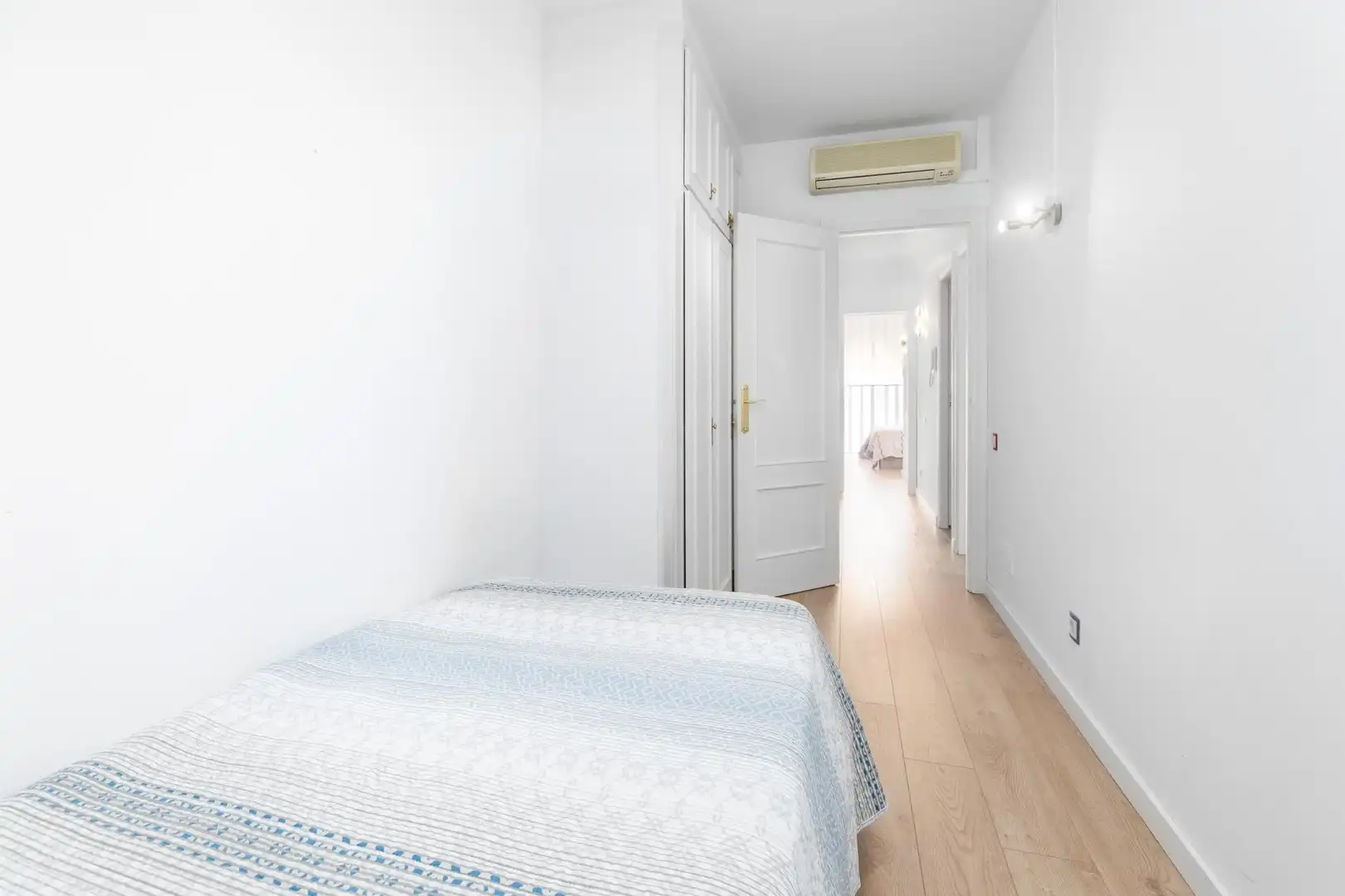 Schlafzimmer von Maisonette zum Verkauf in Mataró mit Klimaanlage, Möbliert und Balkon
